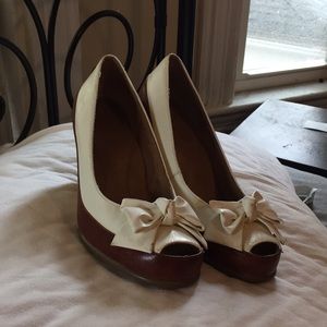 Aerosoles COMFY bow wedges